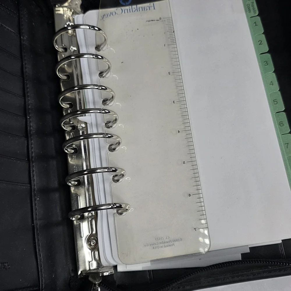 Franklin Covey Zip Around Classic Planner 7 Ring 10 x 8